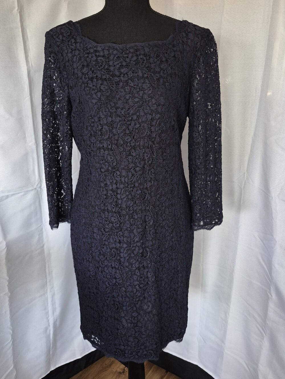 Adrianna Papell Lace Dress Deep Navy Blue Size 12 Lined Elegant Classy